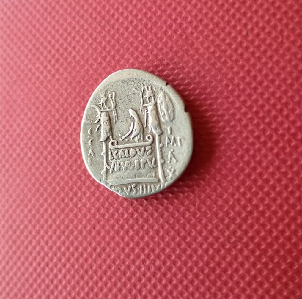 Römische Republik. C. Coelius Caldus, 51 BC. Denarius (Ohne Mindestpreis) #1.2