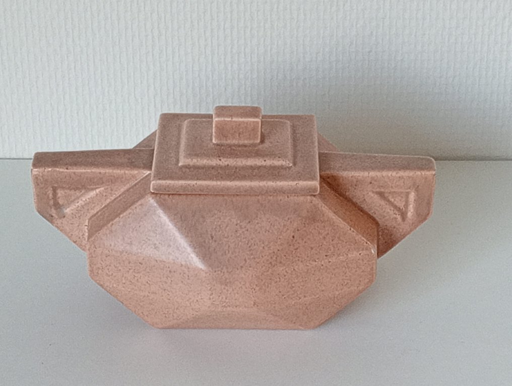 Laatikko - Kivitavara - Art Deco -hylsysuojus #2.2